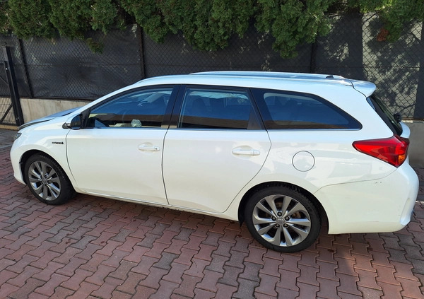 Toyota Auris cena 26500 przebieg: 168500, rok produkcji 2013 z Krzanowice małe 121